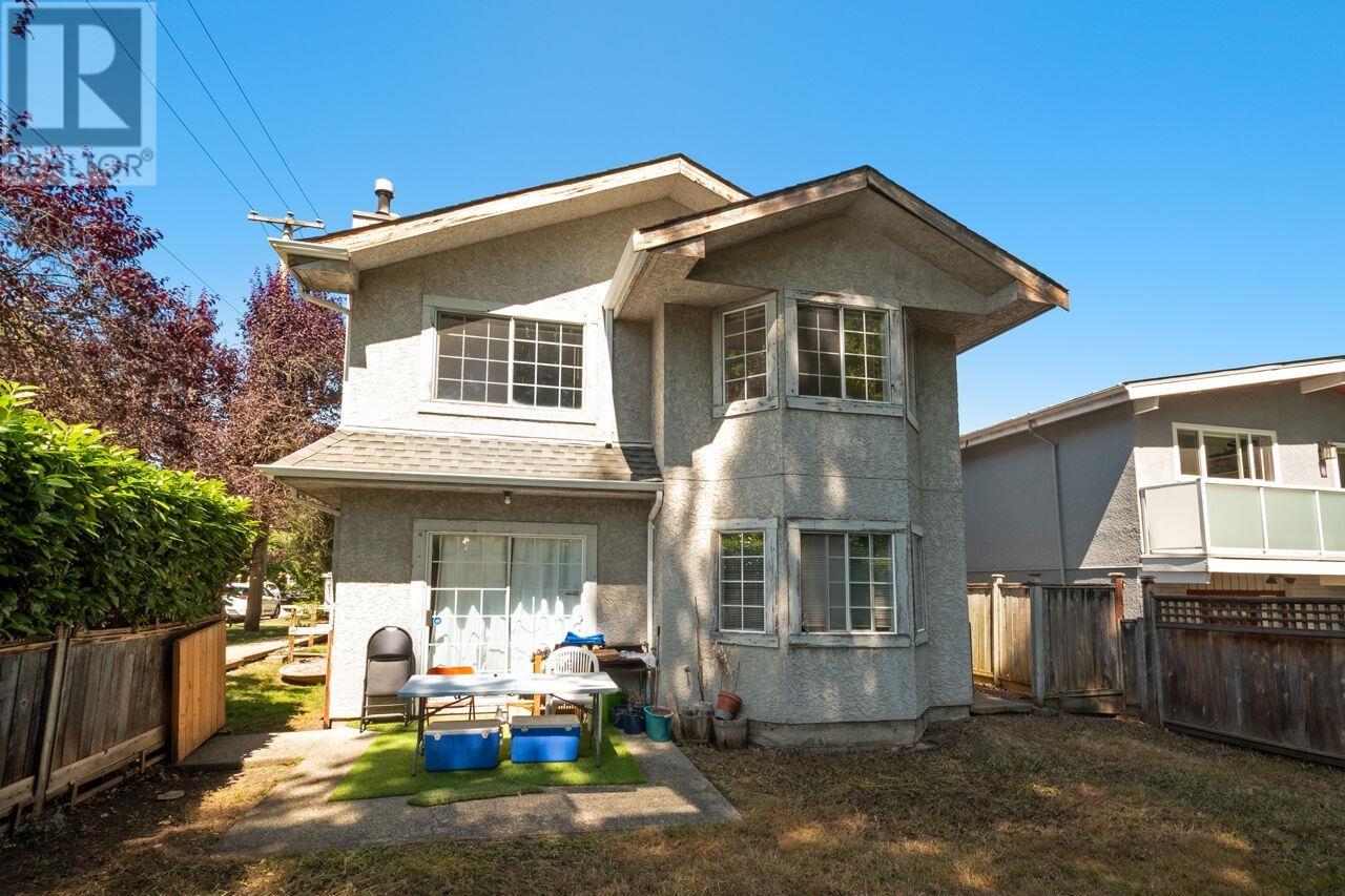 3494 LAUREL STREET, Vancouver