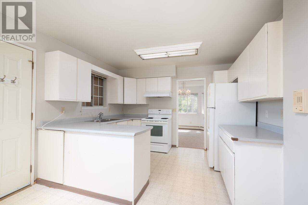 3494 LAUREL STREET, Vancouver