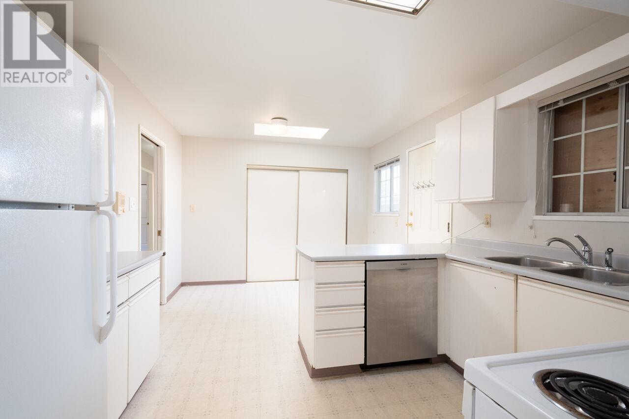 3494 LAUREL STREET, Vancouver