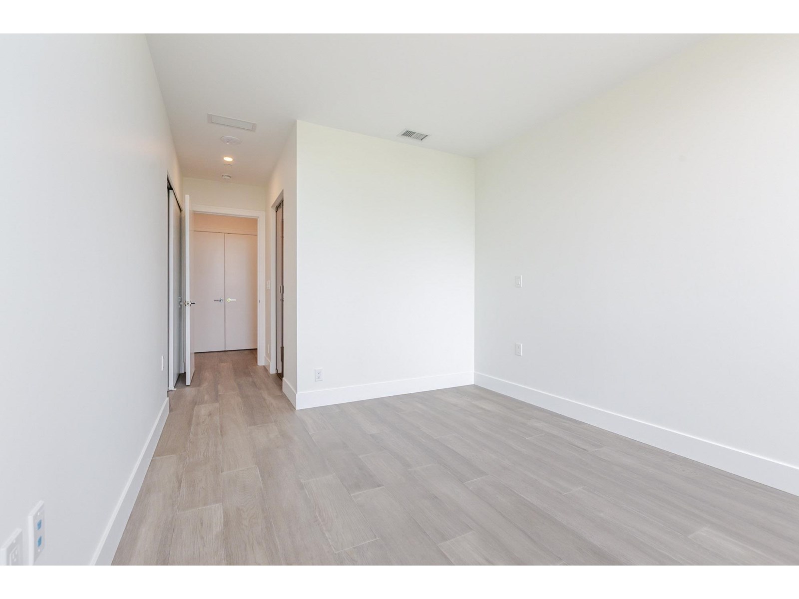 314 1342 JOHNSTON ROAD, White Rock