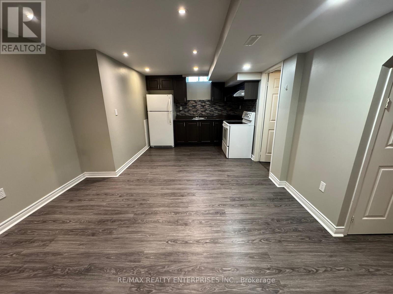 Photo 5 of 1509 Daniel Creek Road, Mississauga ON