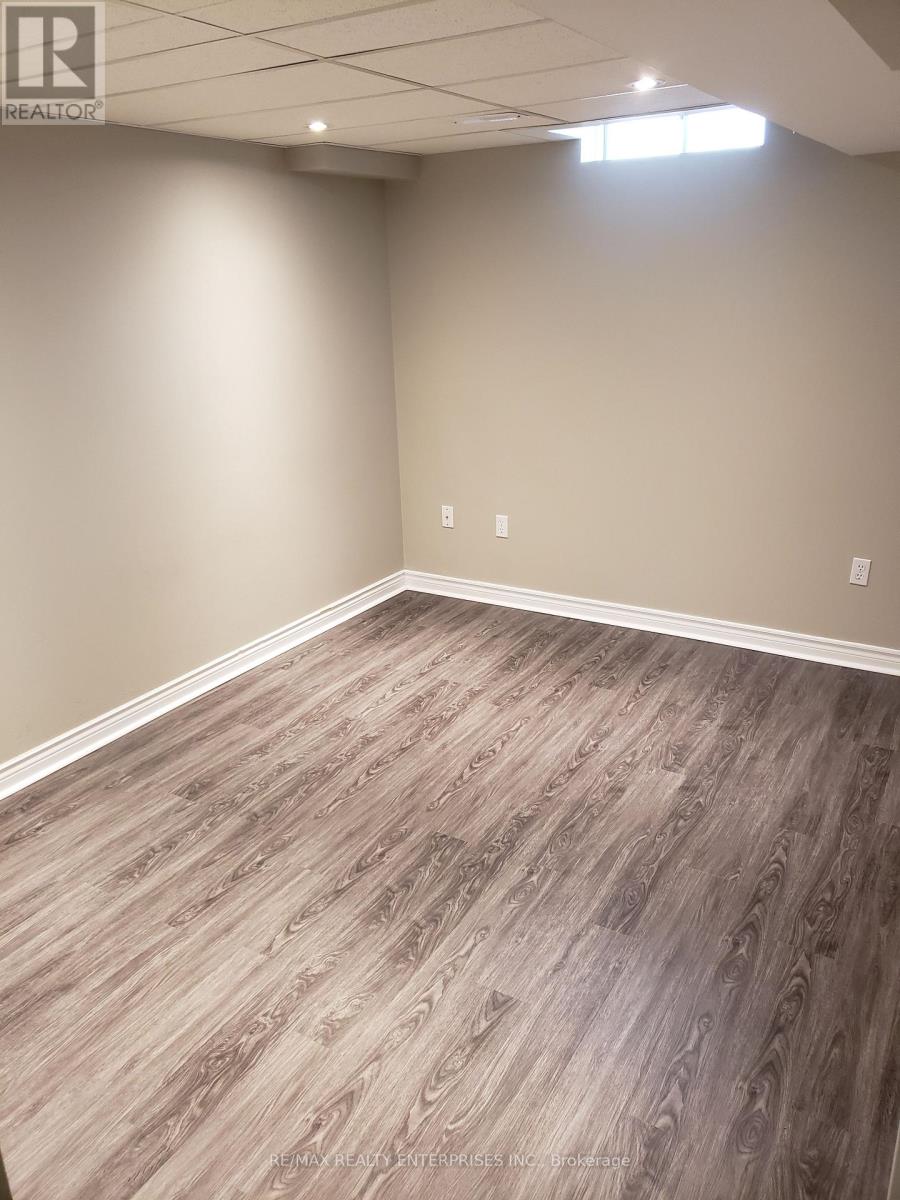 Photo 10 of 1509 Daniel Creek Road, Mississauga ON
