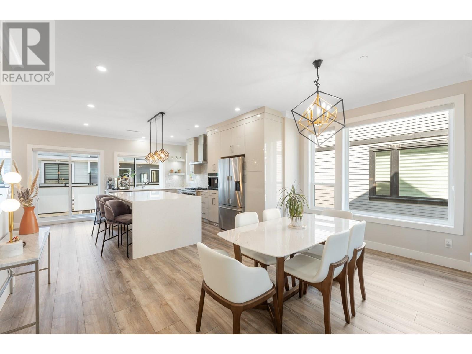 Photo 9 of 108 Jardine Street, New Westminster BC