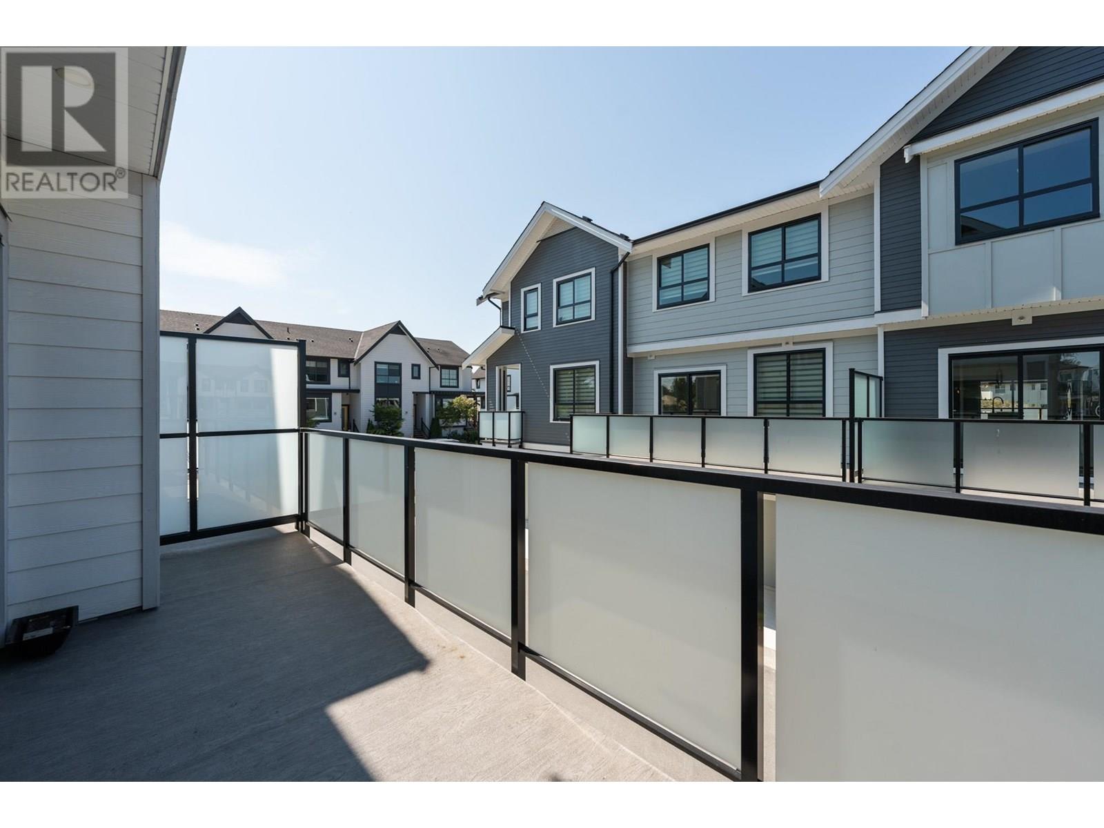 Photo 19 of 108 Jardine Street, New Westminster BC