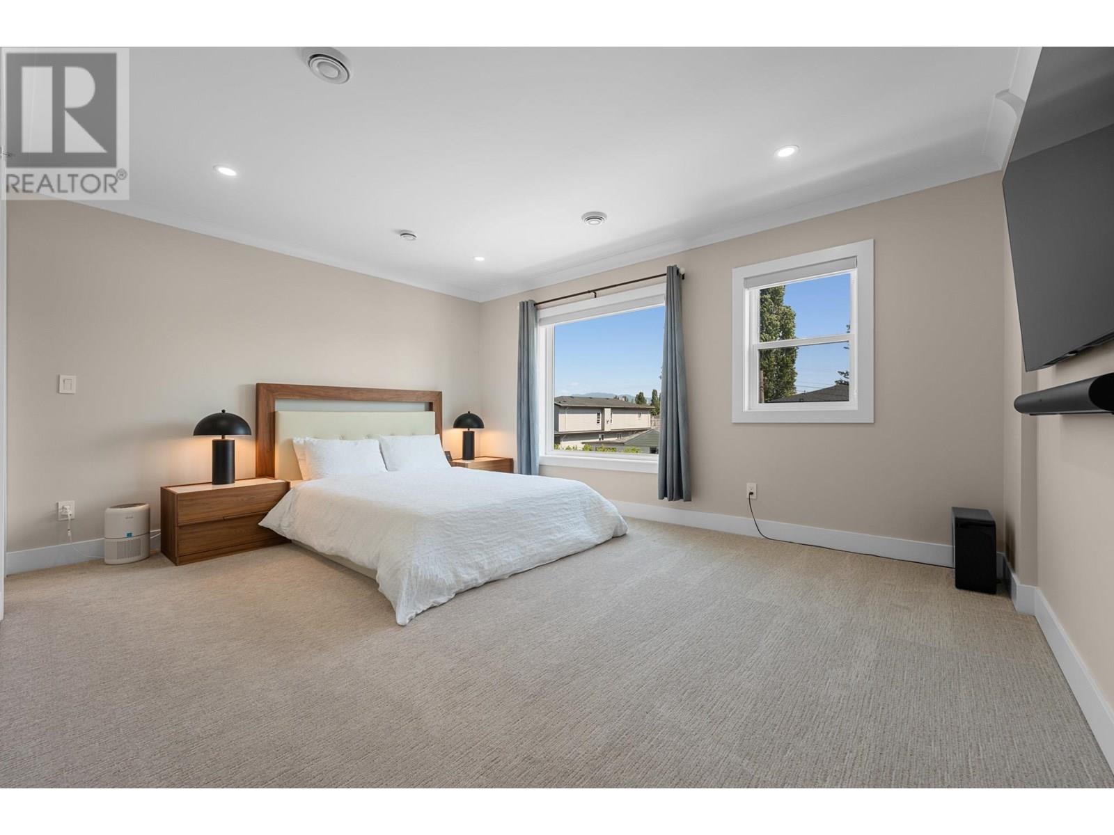 Photo 21 of 108 Jardine Street, New Westminster BC