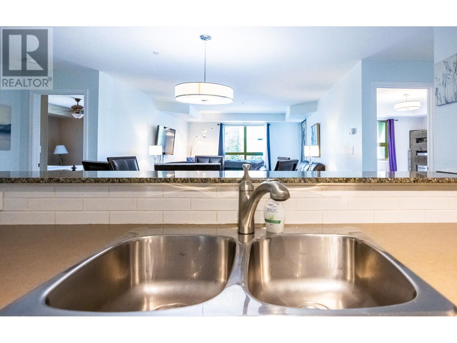 205 THIRD Avenue Unit# 2114, Invermere