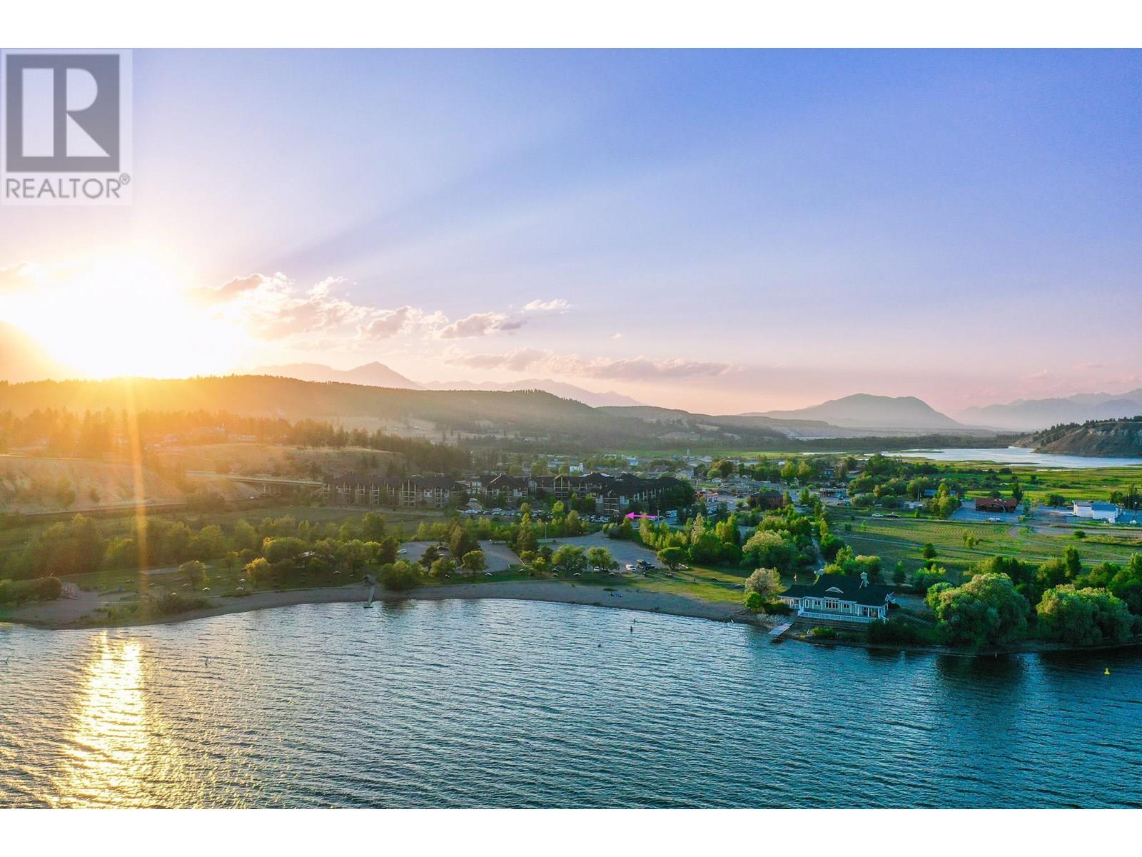 205 THIRD Avenue Unit# 2114, Invermere