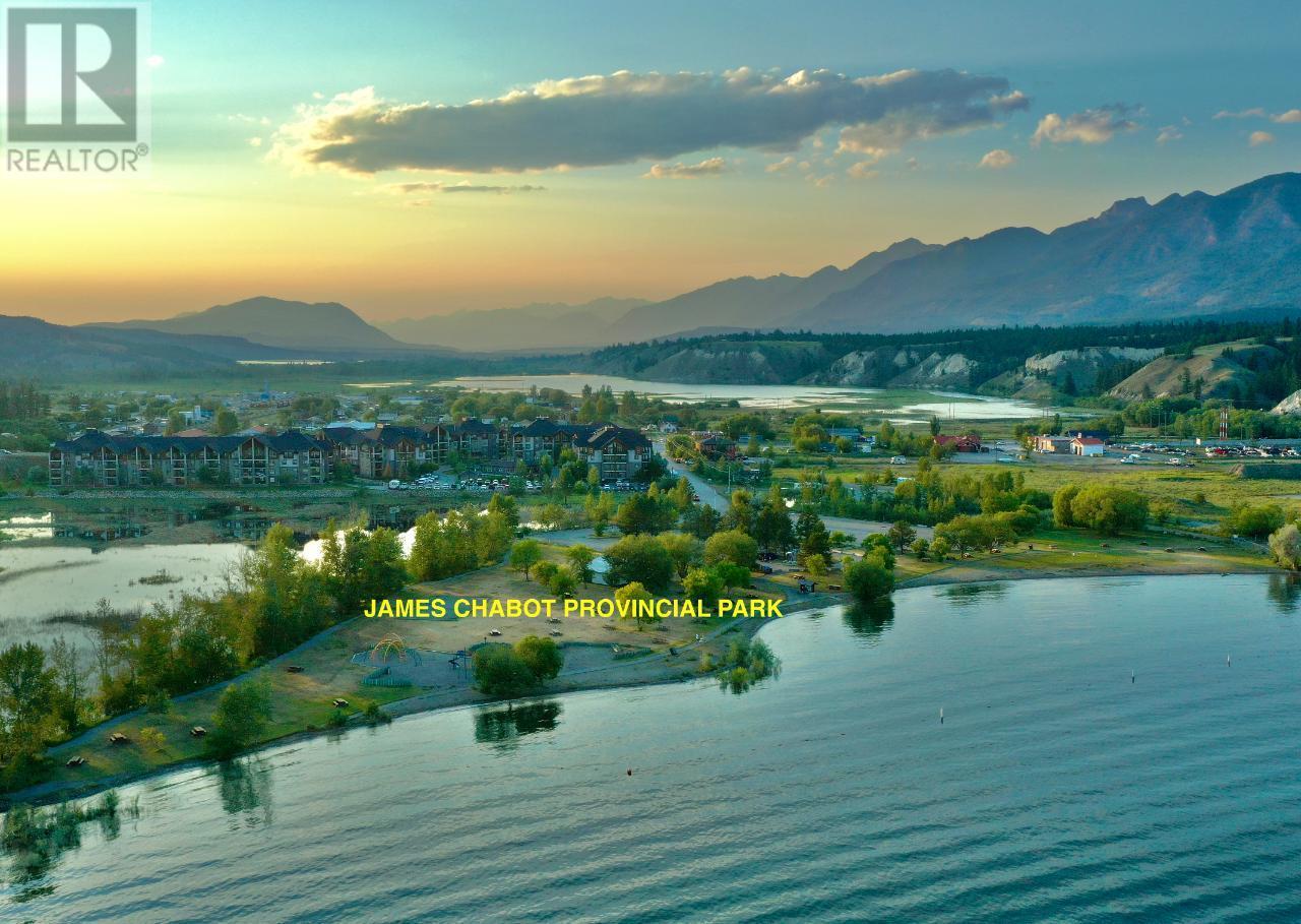 205 THIRD Avenue Unit# 2114, Invermere