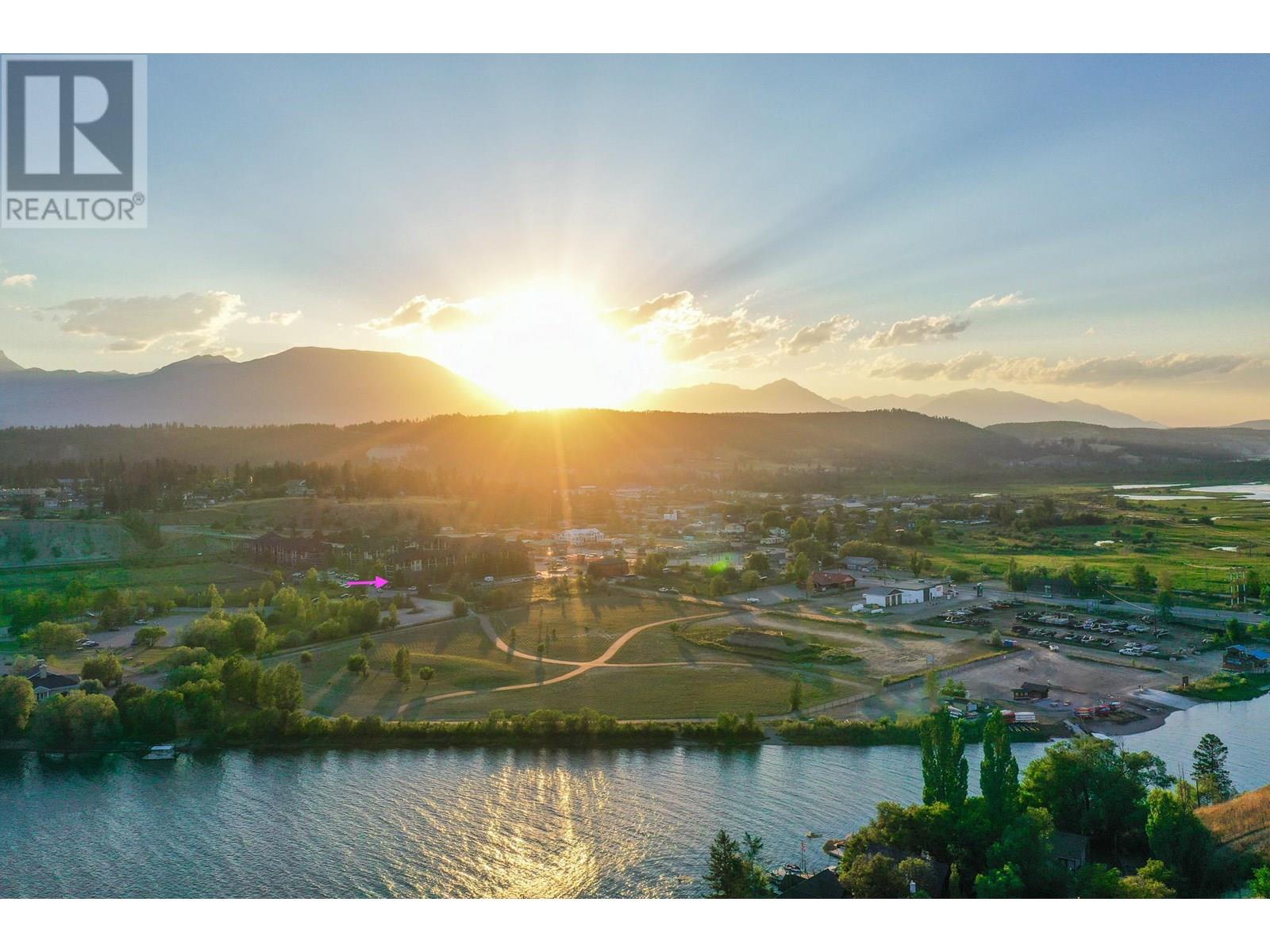 205 THIRD Avenue Unit# 2114, Invermere