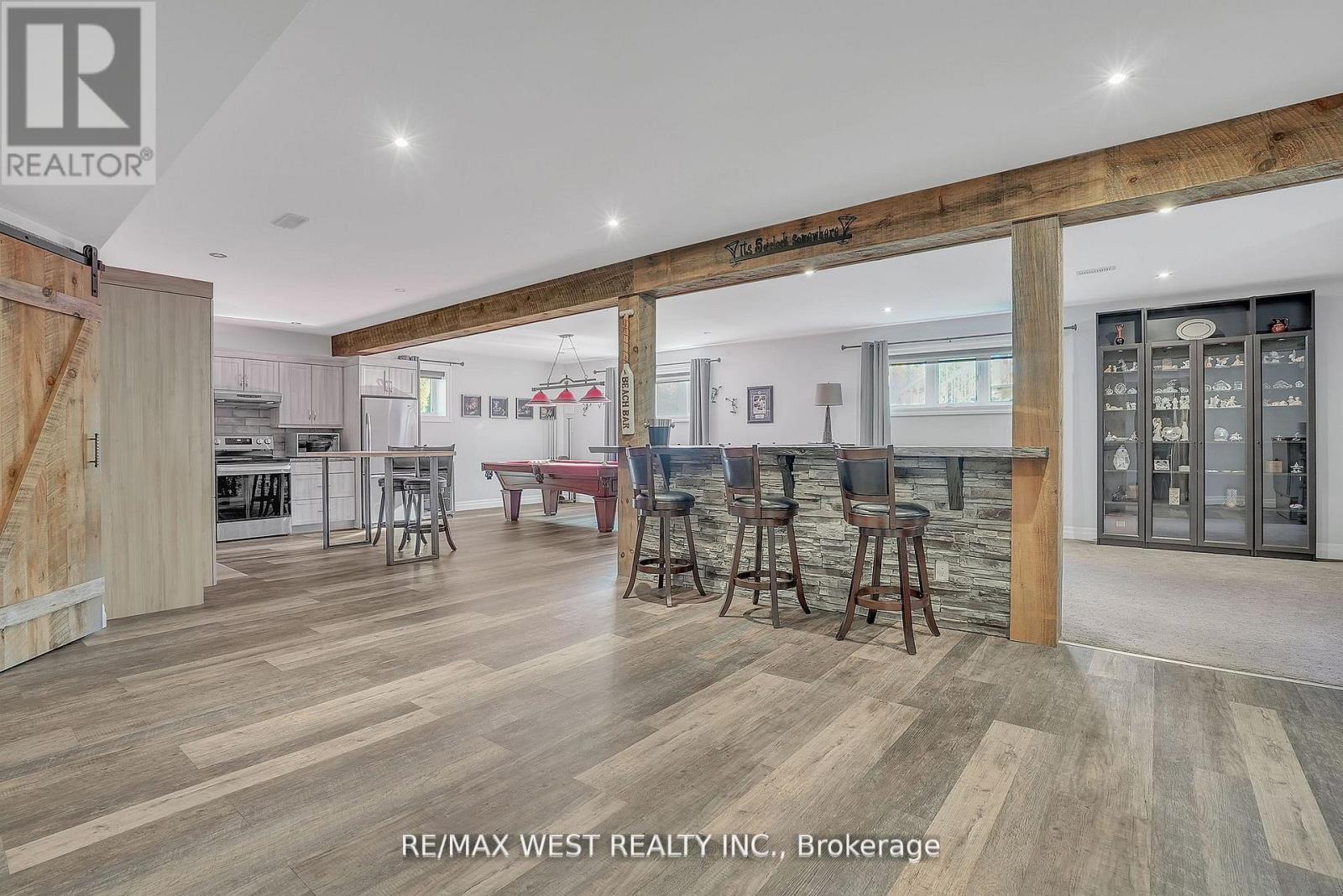 Photo 1 of 44 Starboard Circle, Wasaga Beach ON