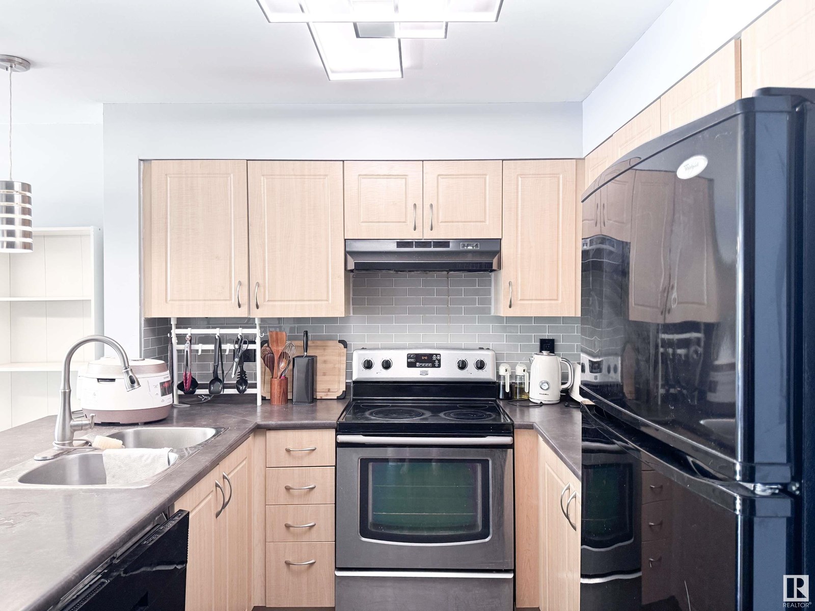 Photo 18 of 314 11449 Ellerslie Rd Sw, Edmonton AB