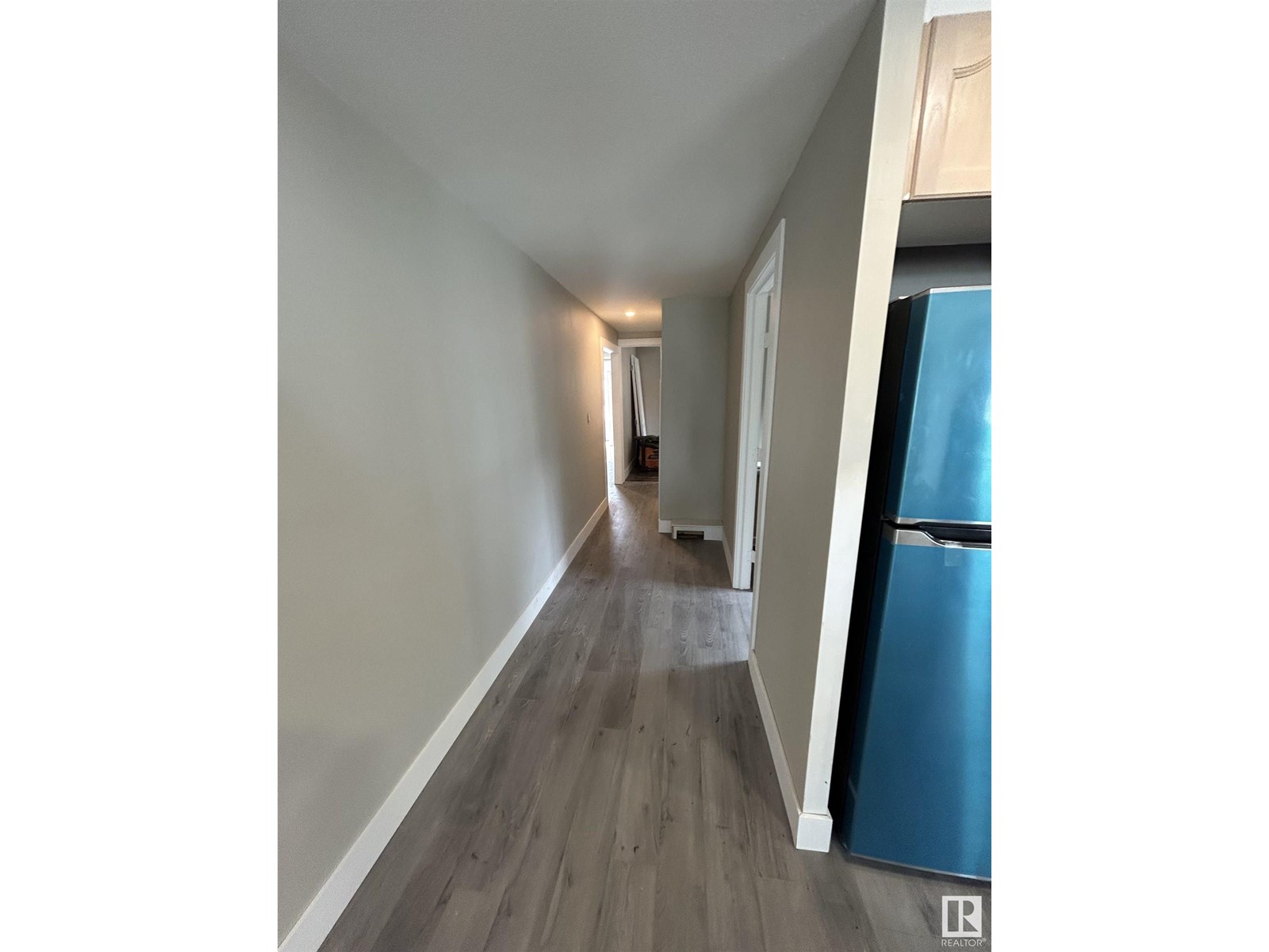 Photo 4 of 306 West Brooke Wy Nw, Edmonton AB