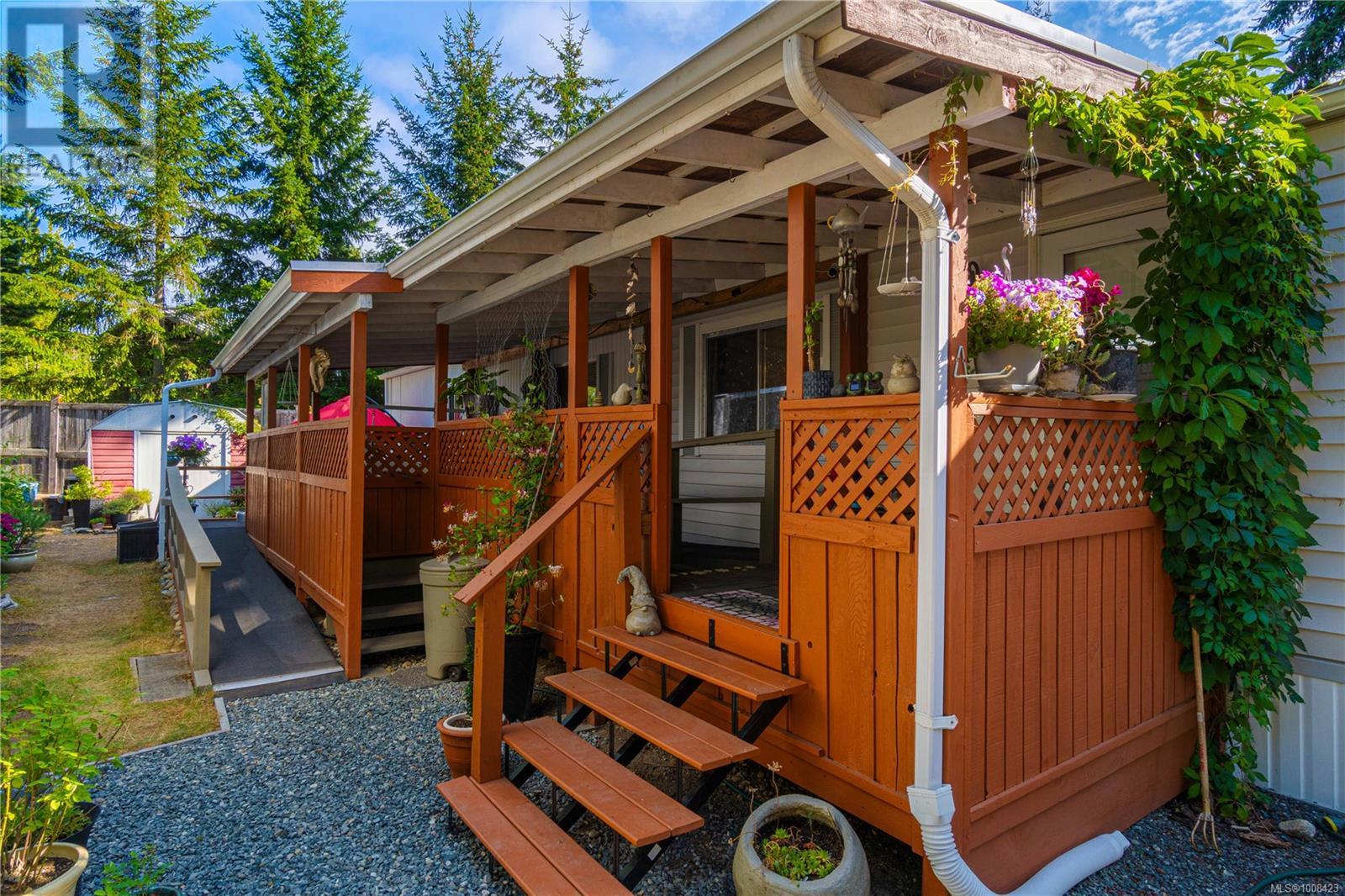 Photo 29 of 31 1247 Arbutus Rd, Parksville BC