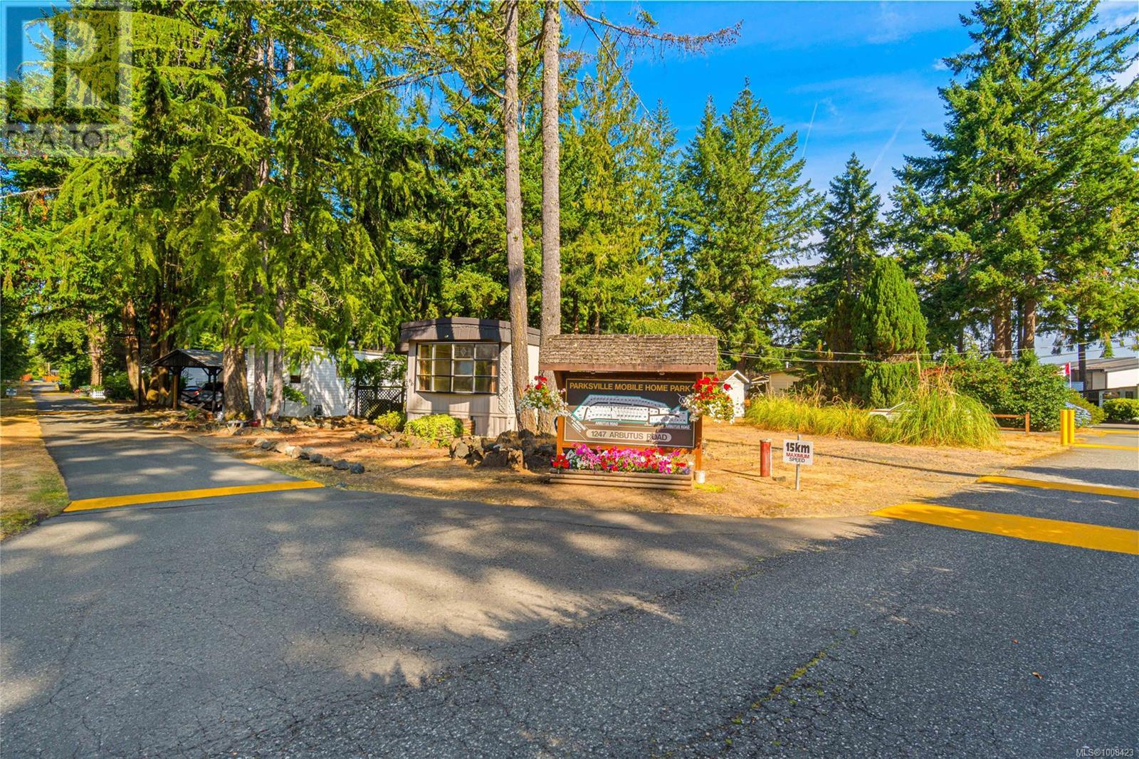 Photo 37 of 31 1247 Arbutus Rd, Parksville BC