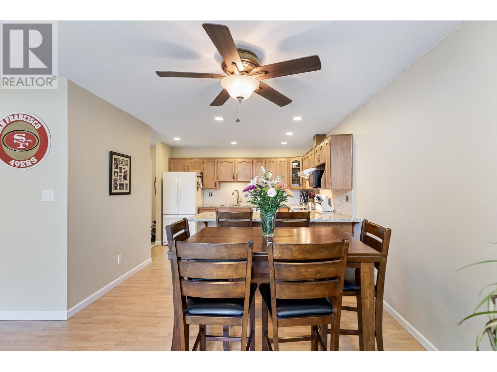 Photo 10 of 303 11601 227 Street, Maple Ridge BC