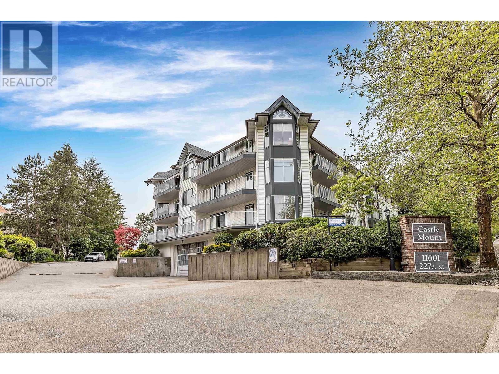 Photo 1 of 303 11601 227 Street, Maple Ridge BC