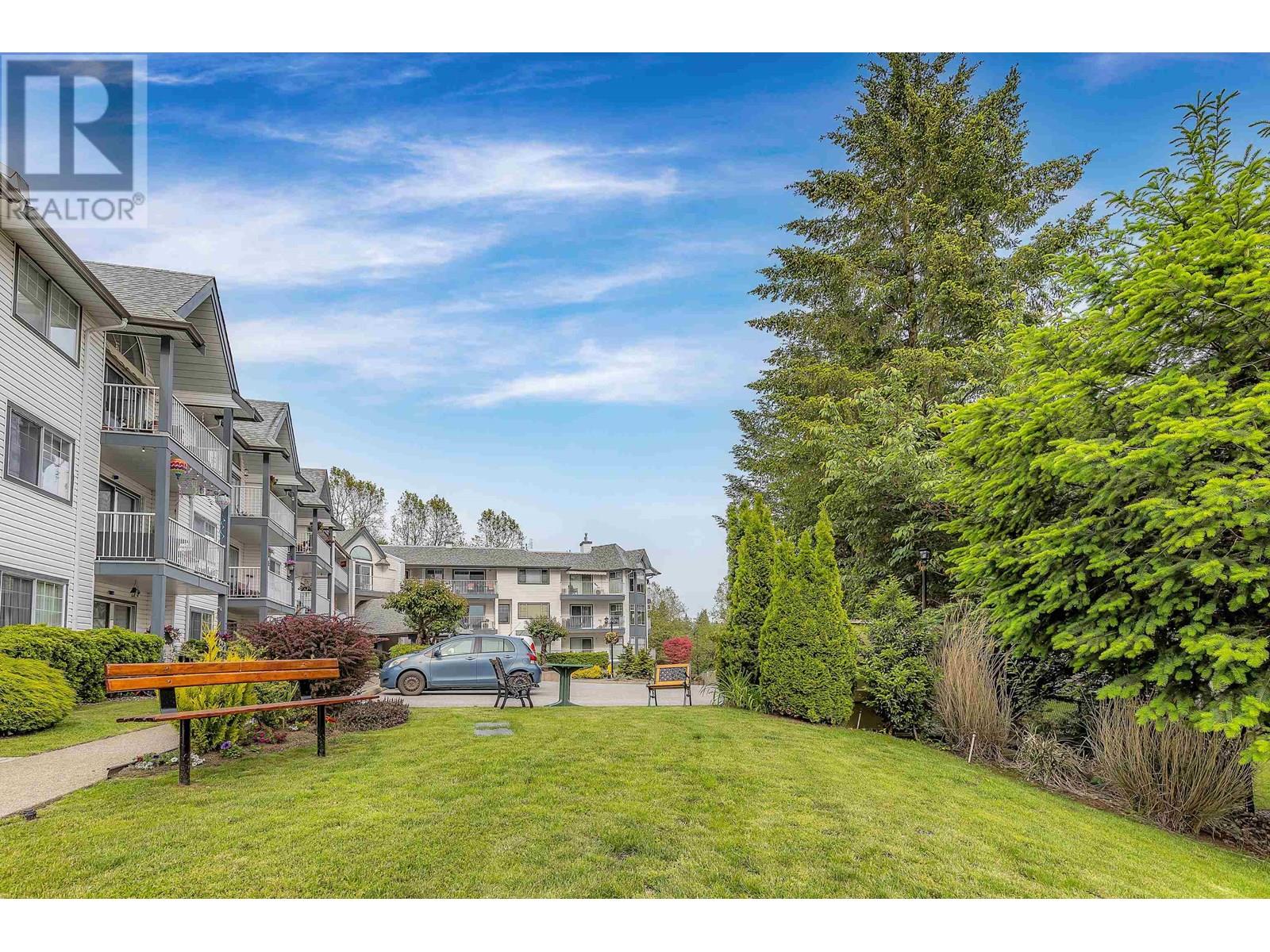 Photo 23 of 303 11601 227 Street, Maple Ridge BC