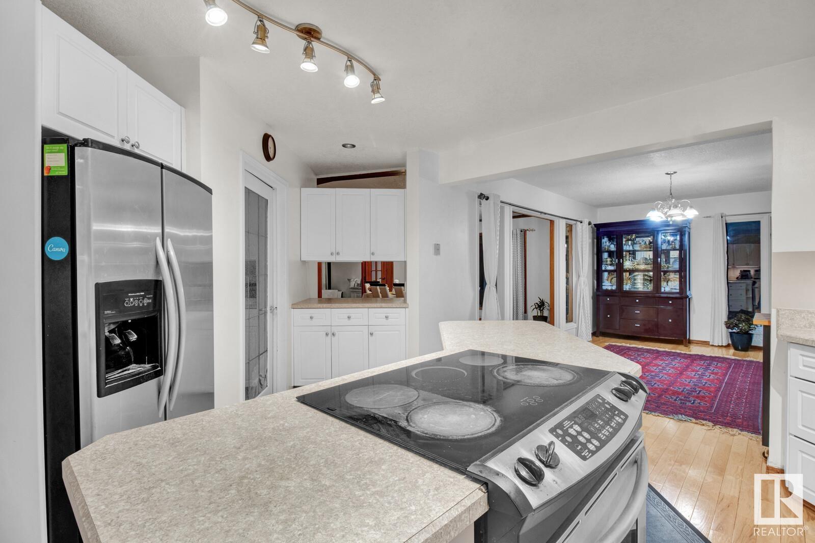 Photo 20 of 116 Ower Pl Nw, Edmonton AB