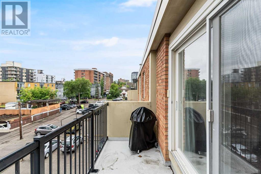 Single Family House for Sale in    Avenue SW Beltline Calgary 