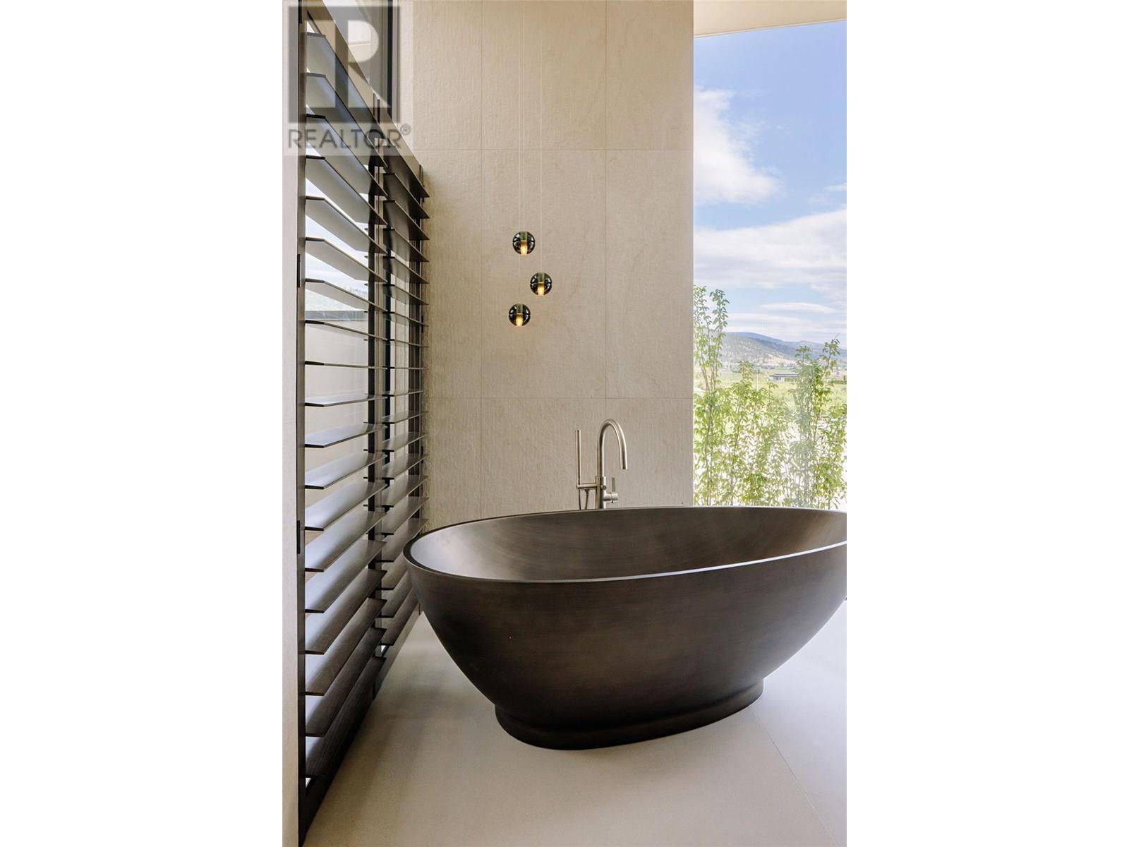 1675 Midland Road, Penticton