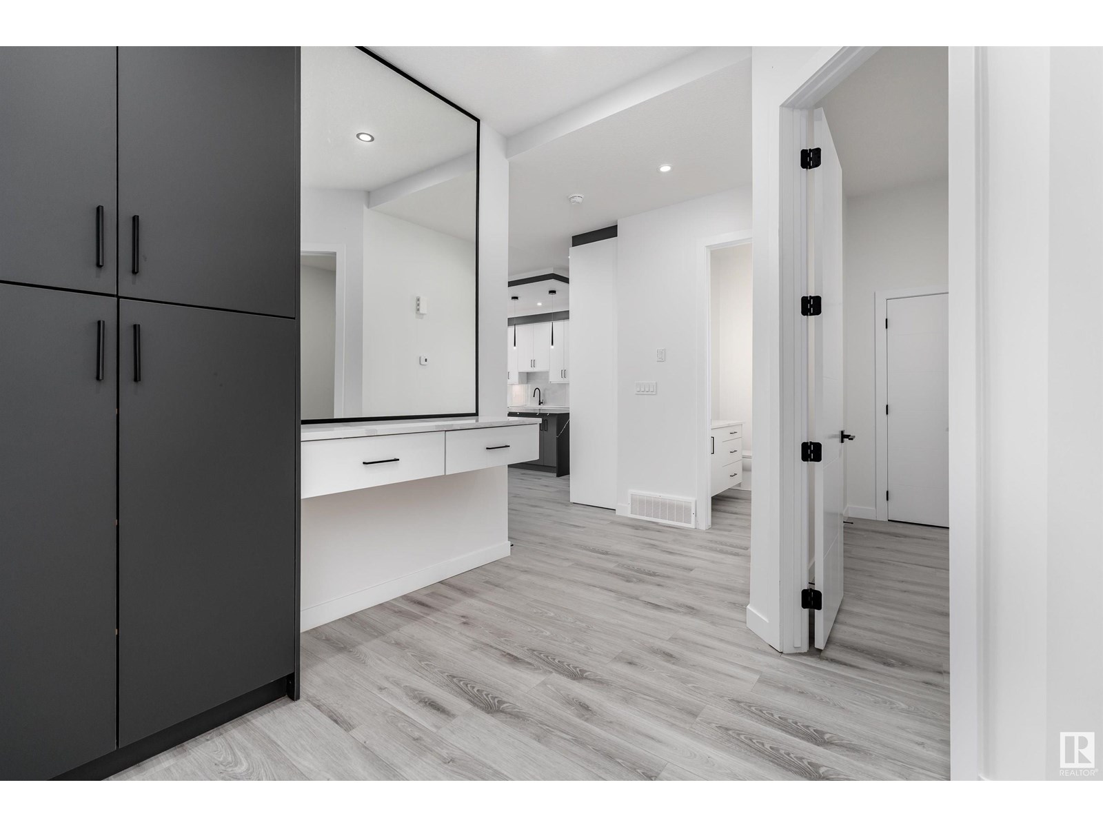 Photo 4 of 145 Graybriar Dr, Stony Plain AB