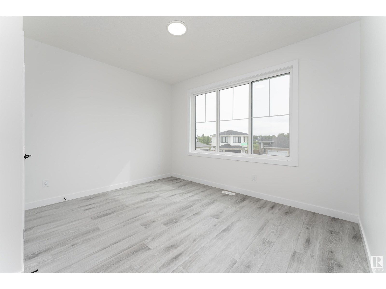 Photo 41 of 145 Graybriar Dr, Stony Plain AB