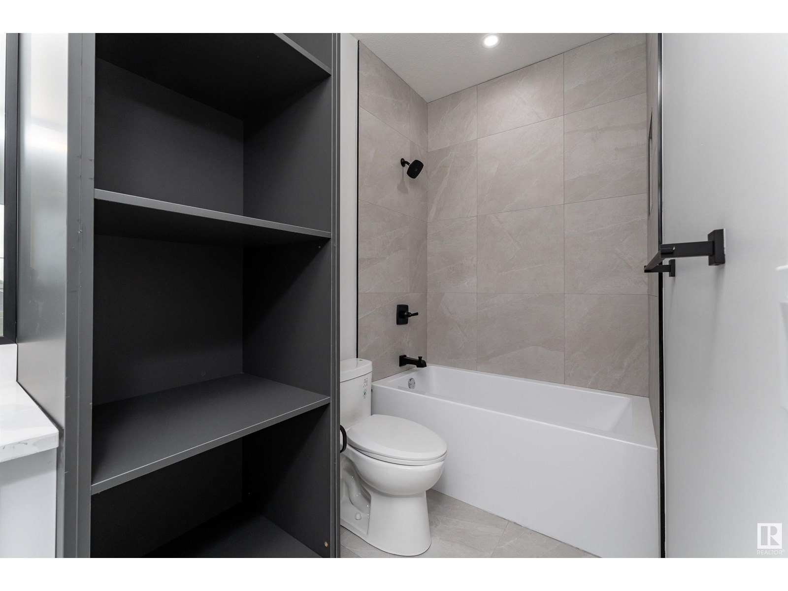 Photo 44 of 145 Graybriar Dr, Stony Plain AB