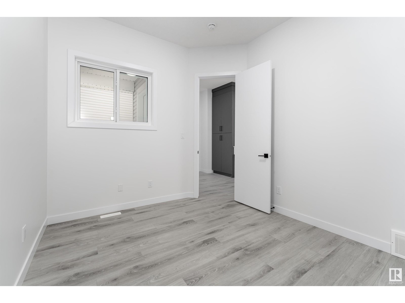 Photo 6 of 145 Graybriar Dr, Stony Plain AB