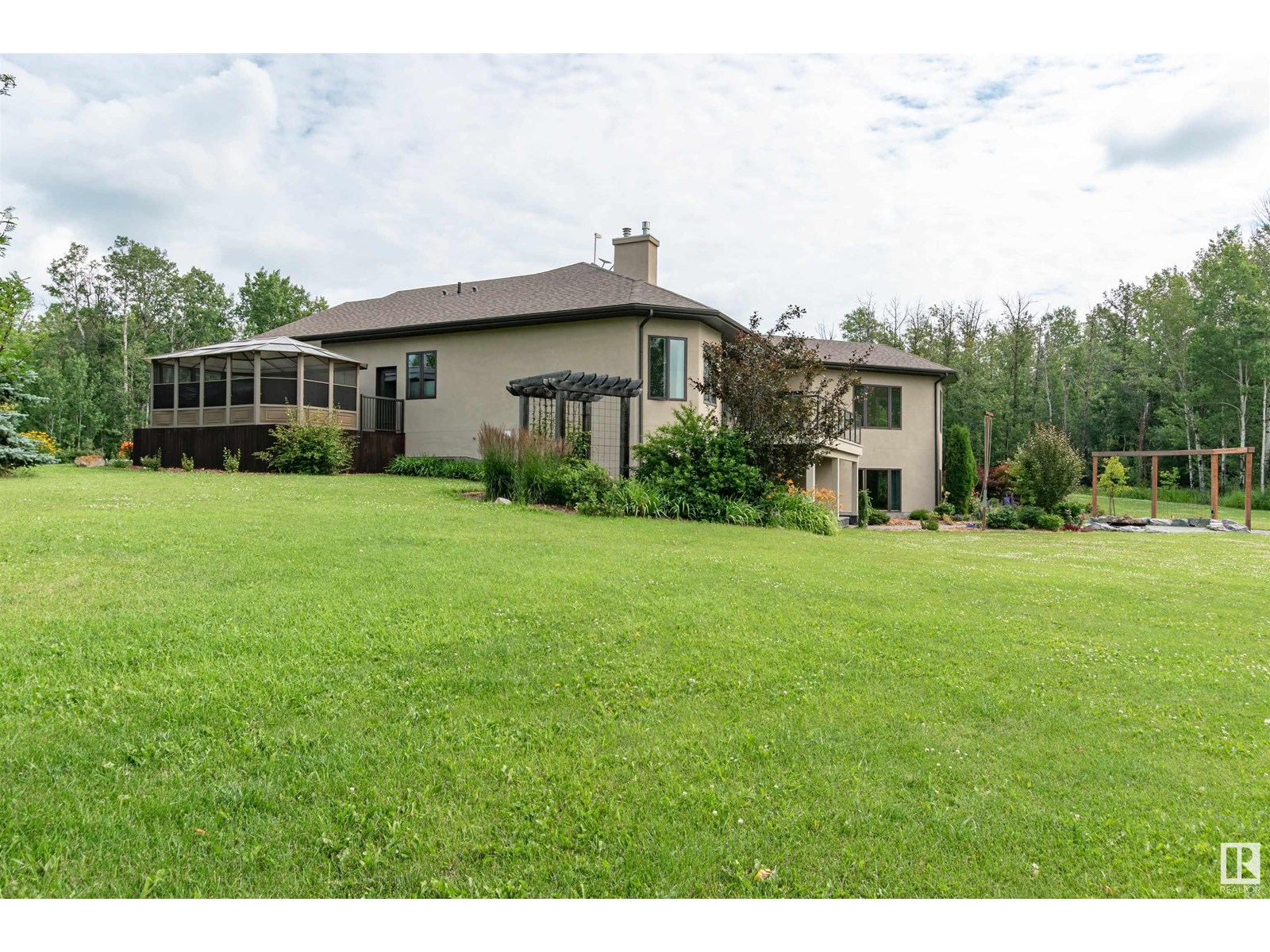 Photo 3 of 52449 Rge Road 214, Rural Strathcona County AB