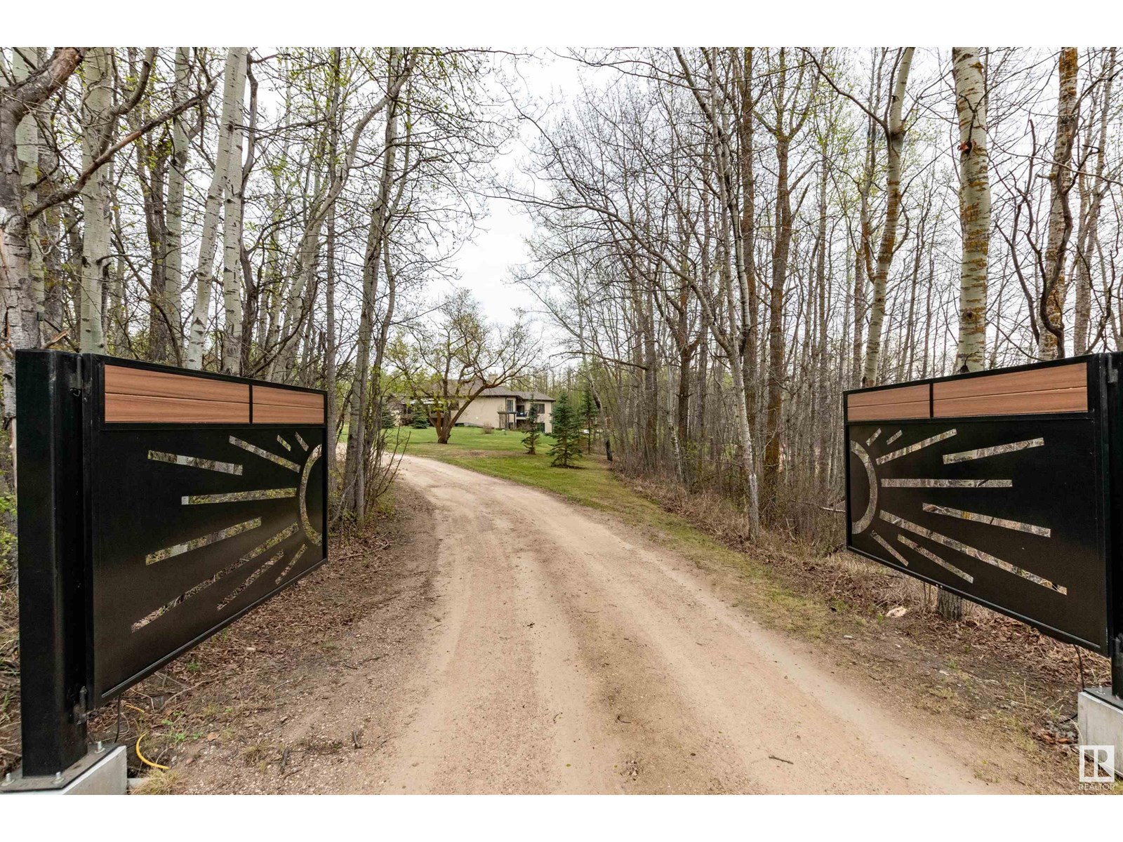 Photo 48 of 52449 Rge Road 214, Rural Strathcona County AB
