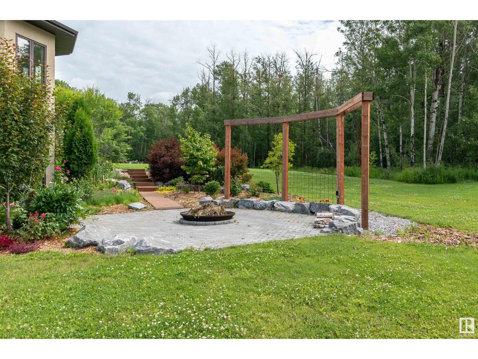 Photo 5 of 52449 Rge Road 214, Rural Strathcona County AB