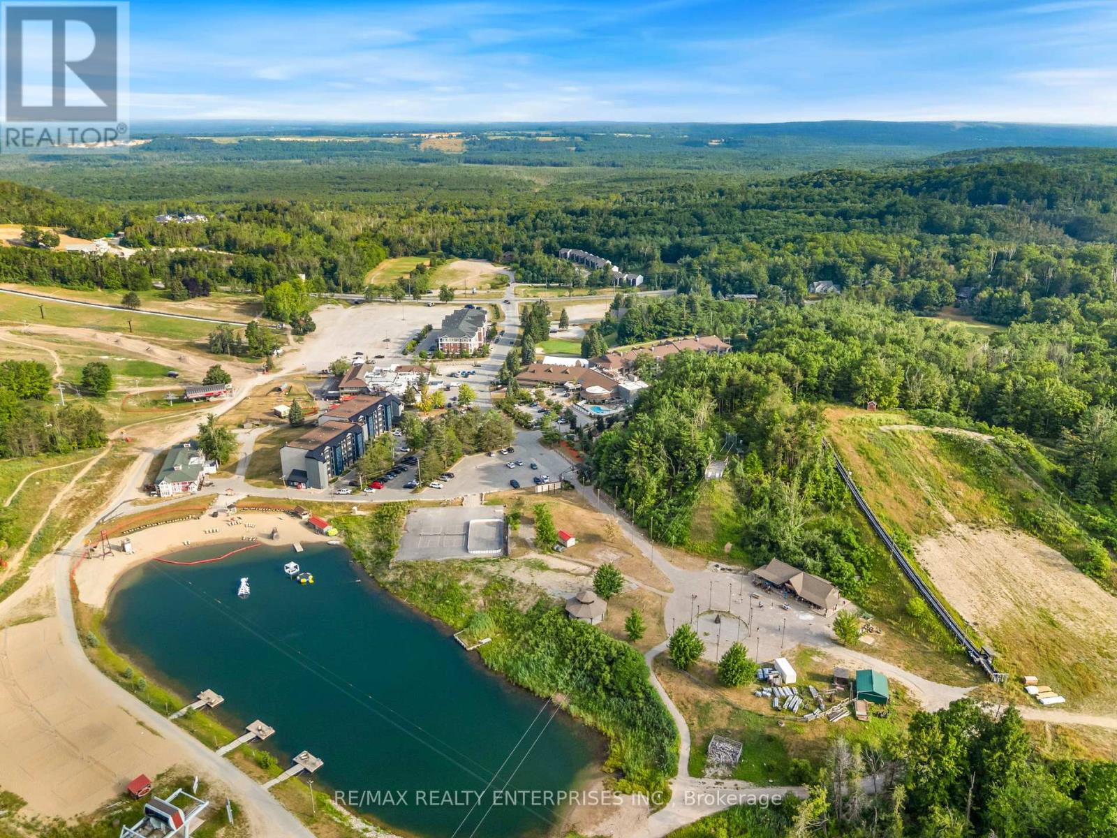 Photo 20 of 411 40 Horseshoe Boulevard, Oromedonte ON