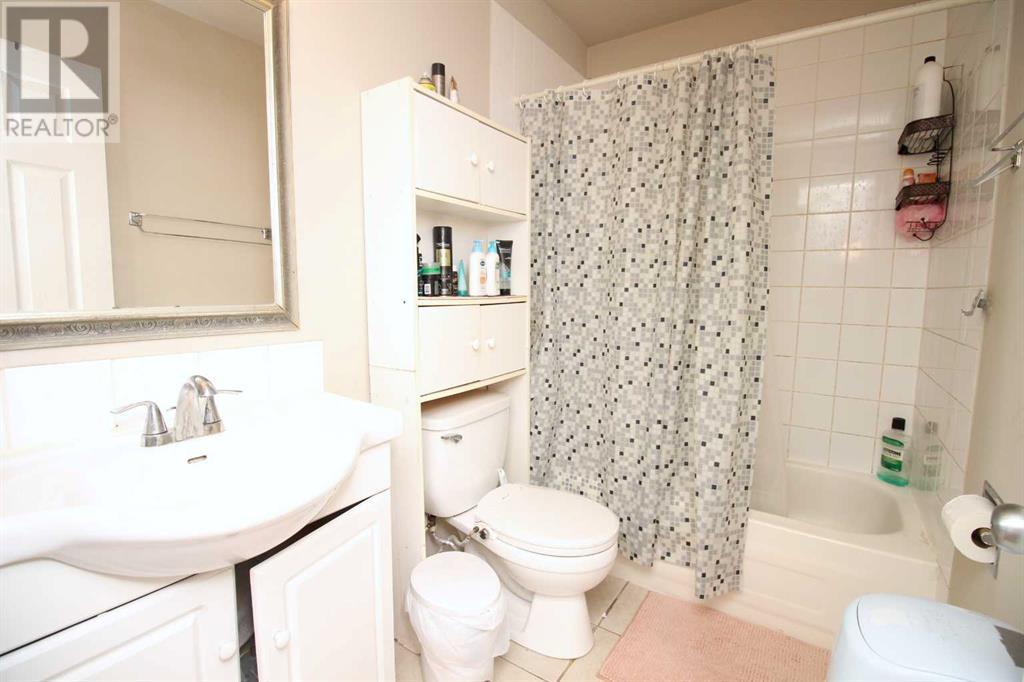 Single Family House for Sale in  Whiteridge Road NE Whitehorn Calgary 