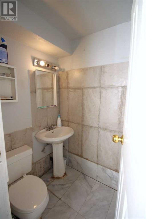 Single Family House for Sale in  Whiteridge Road NE Whitehorn Calgary 