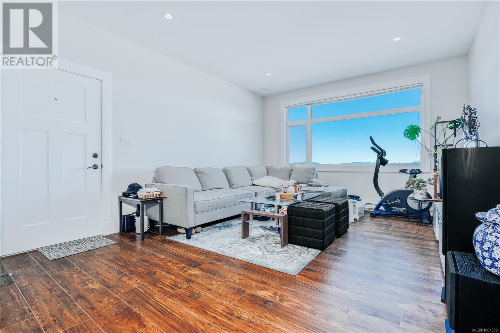 138 Royal Pacific Way, Nanaimo