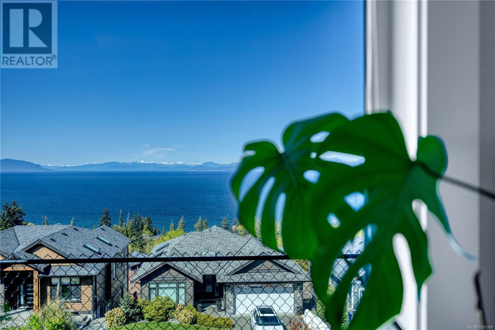 138 Royal Pacific Way, Nanaimo