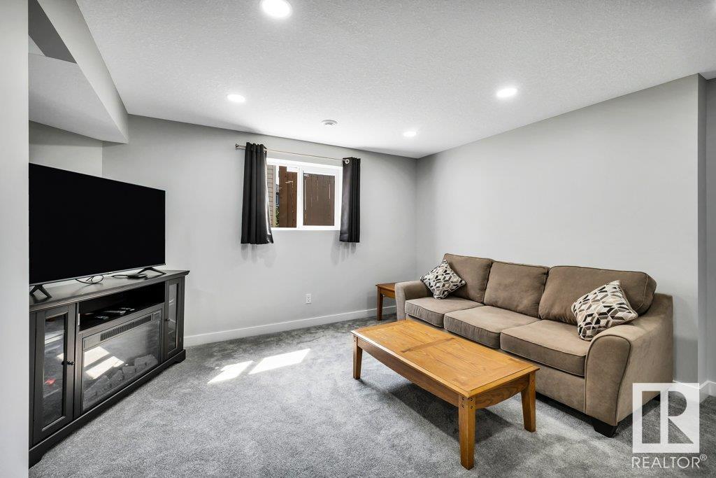 Photo 25 of 14017 159 A Av Nw, Edmonton AB