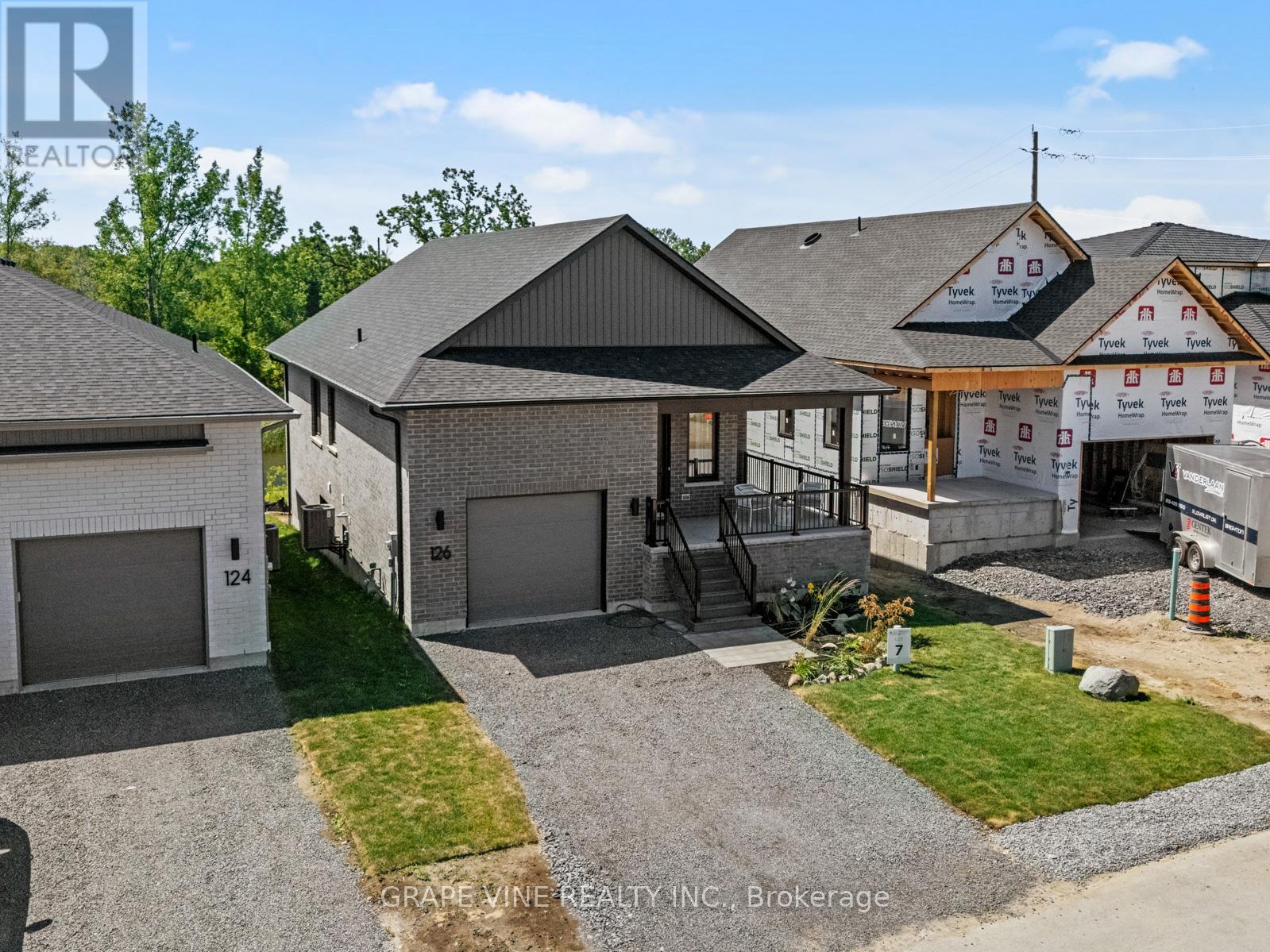Photo 41 of 126 Royal Gala Drive, Brighton ON