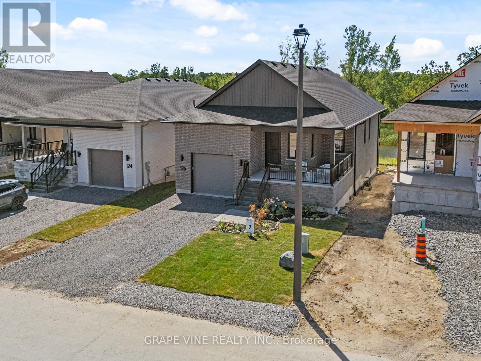 Photo 40 of 126 Royal Gala Drive, Brighton ON