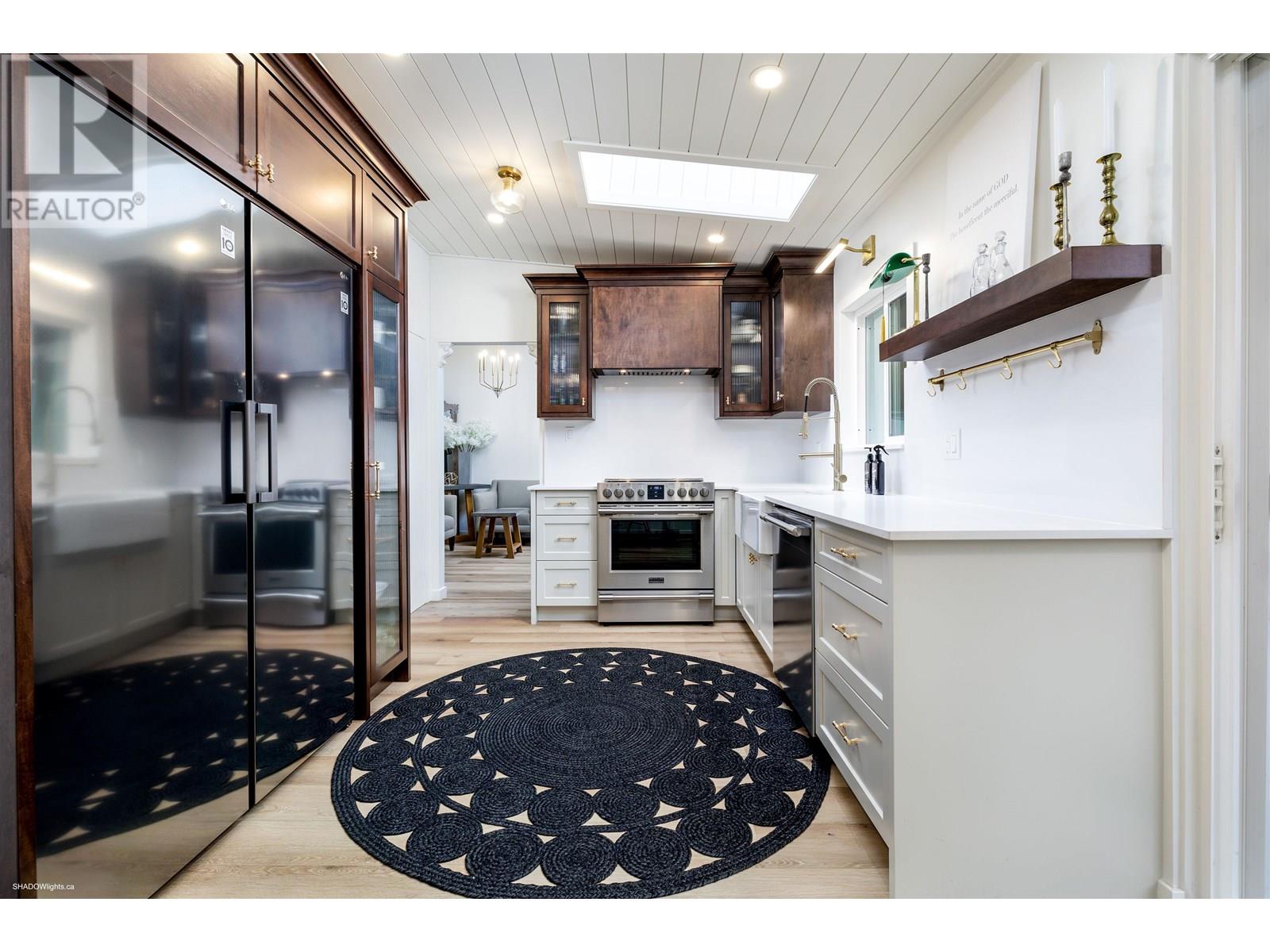 Photo 13 of 1508 Gillespie Road, Delta BC