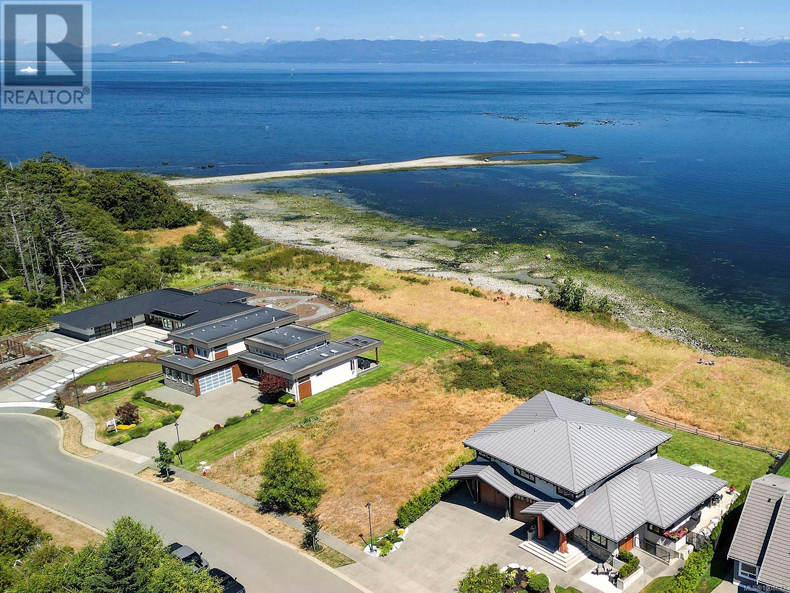 290 Connemara Rd, Comox