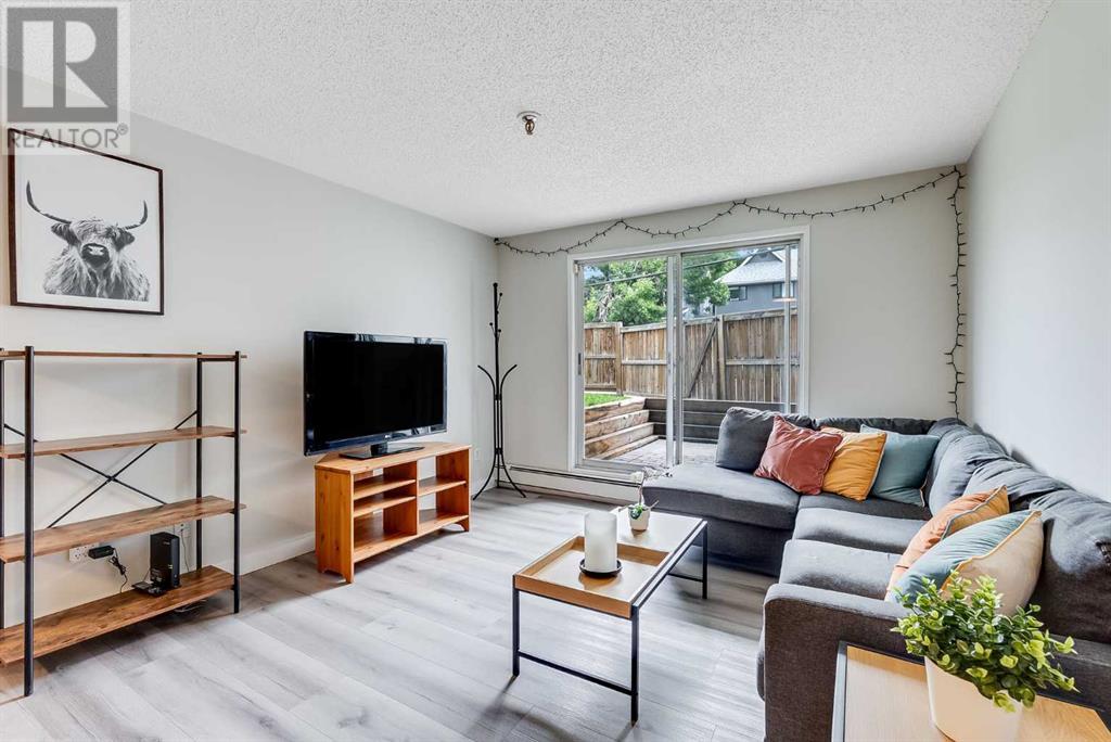 Single Family House for Sale in    Avenue SW Cliff Bungalow Calgary 