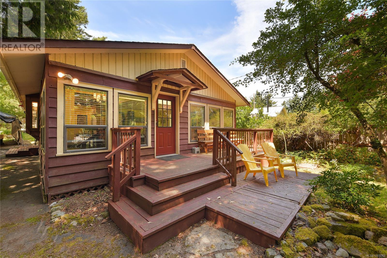  513 Cedar Hill Road, Mayne Island