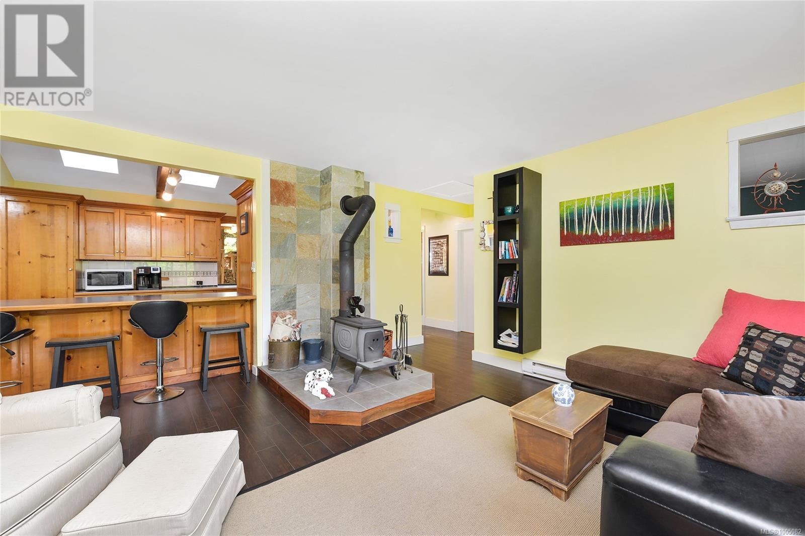  513 Cedar Hill Road, Mayne Island