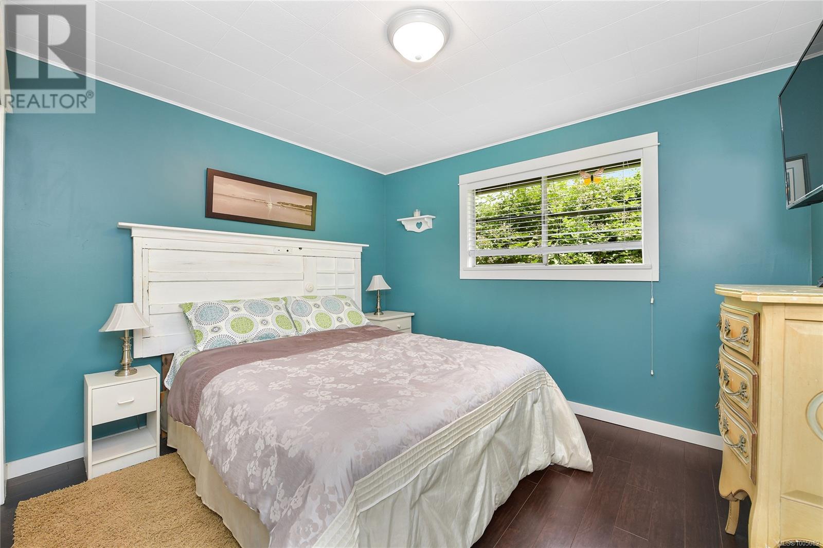  513 Cedar Hill Road, Mayne Island