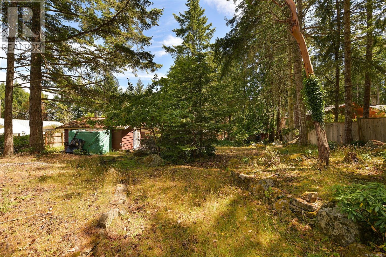  513 Cedar Hill Road, Mayne Island