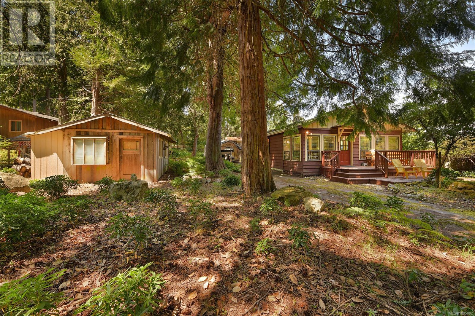  513 Cedar Hill Road, Mayne Island
