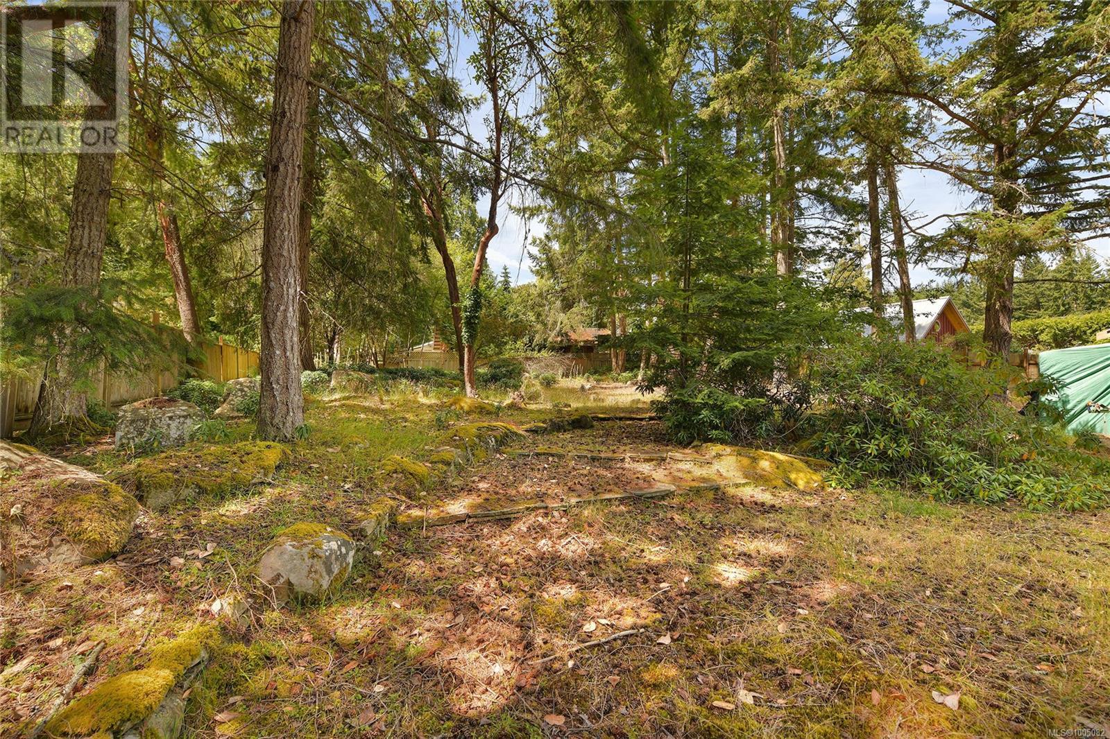  513 Cedar Hill Road, Mayne Island