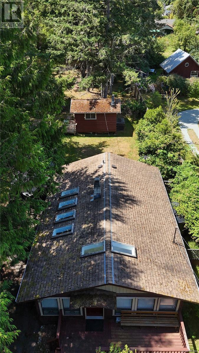  513 Cedar Hill Road, Mayne Island
