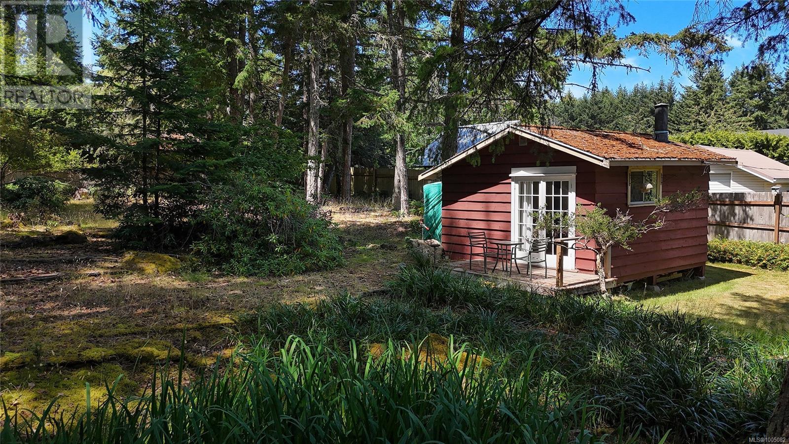  513 Cedar Hill Road, Mayne Island